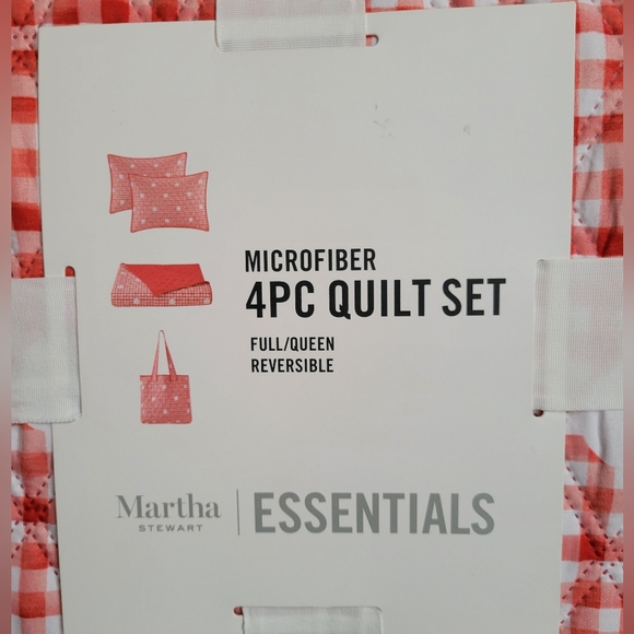 Martha Stewart Essentials Gingham reversible Full/Queen Quilt 4Pc & Tote Bag Set - Picture 2 of 7
